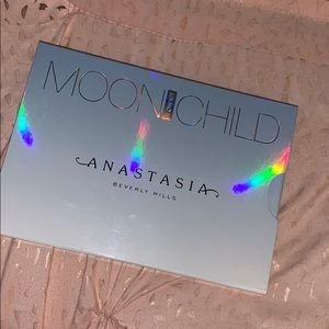 Anastasia highlight pallet